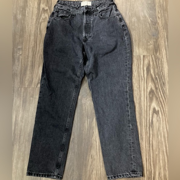 Everlane Denim - Everlane Curvy 90s Cheeky Straight Jean Size 28 Ankle Black Wash